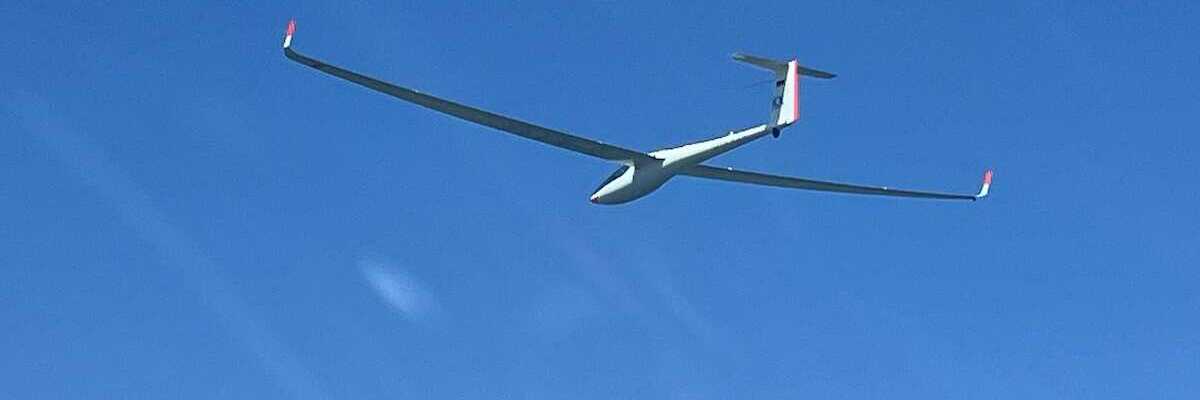 Flugwegposition um 11:24:03: Aufgenommen in der Nähe von Gemeinde Rappottenstein, Österreich in 1690 Meter